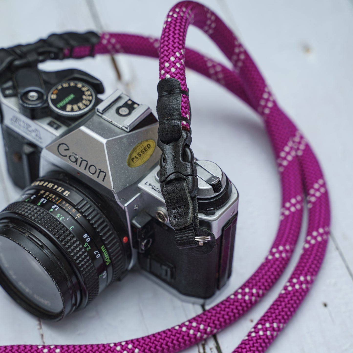 クイックリリースバックル ハンドメイド パープルロープ カメラストラップ 11mm