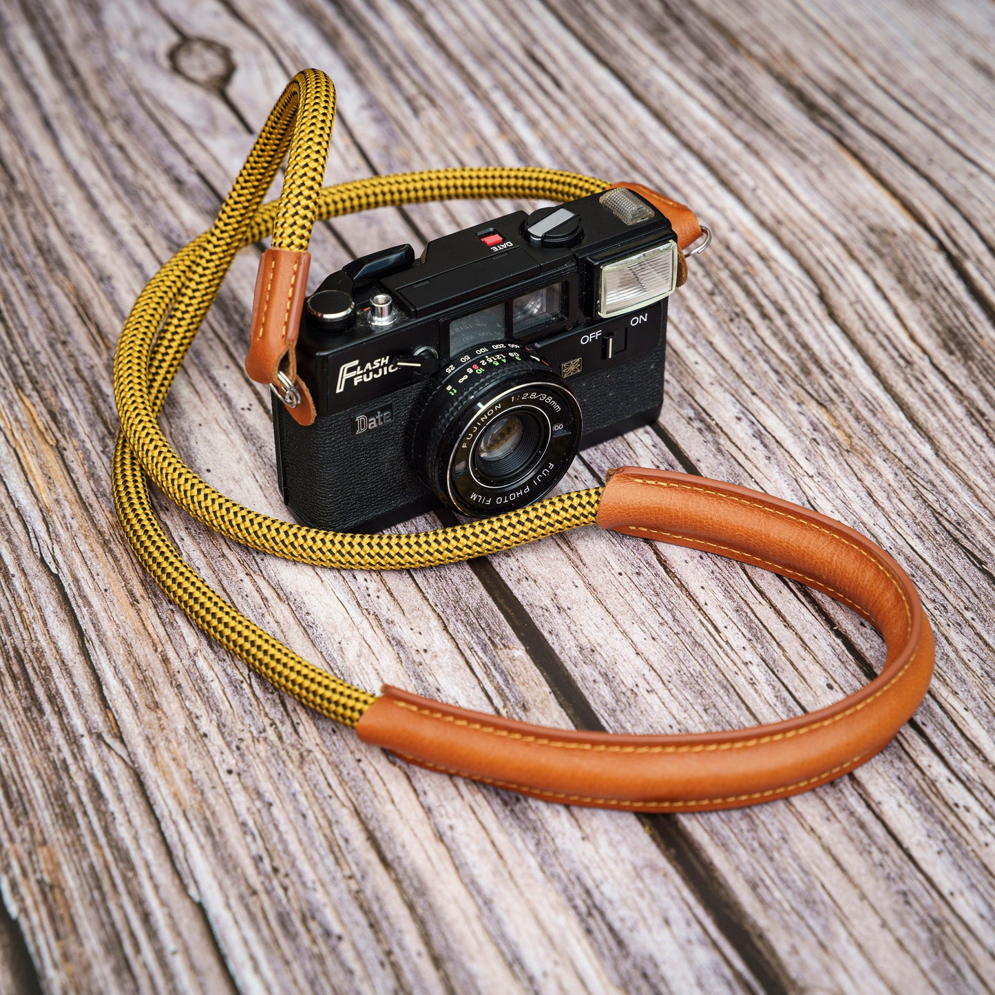 ロープカメラストラップ ハンドメイド イエロー 10mm ストラップ レザーショルダーパッド付き