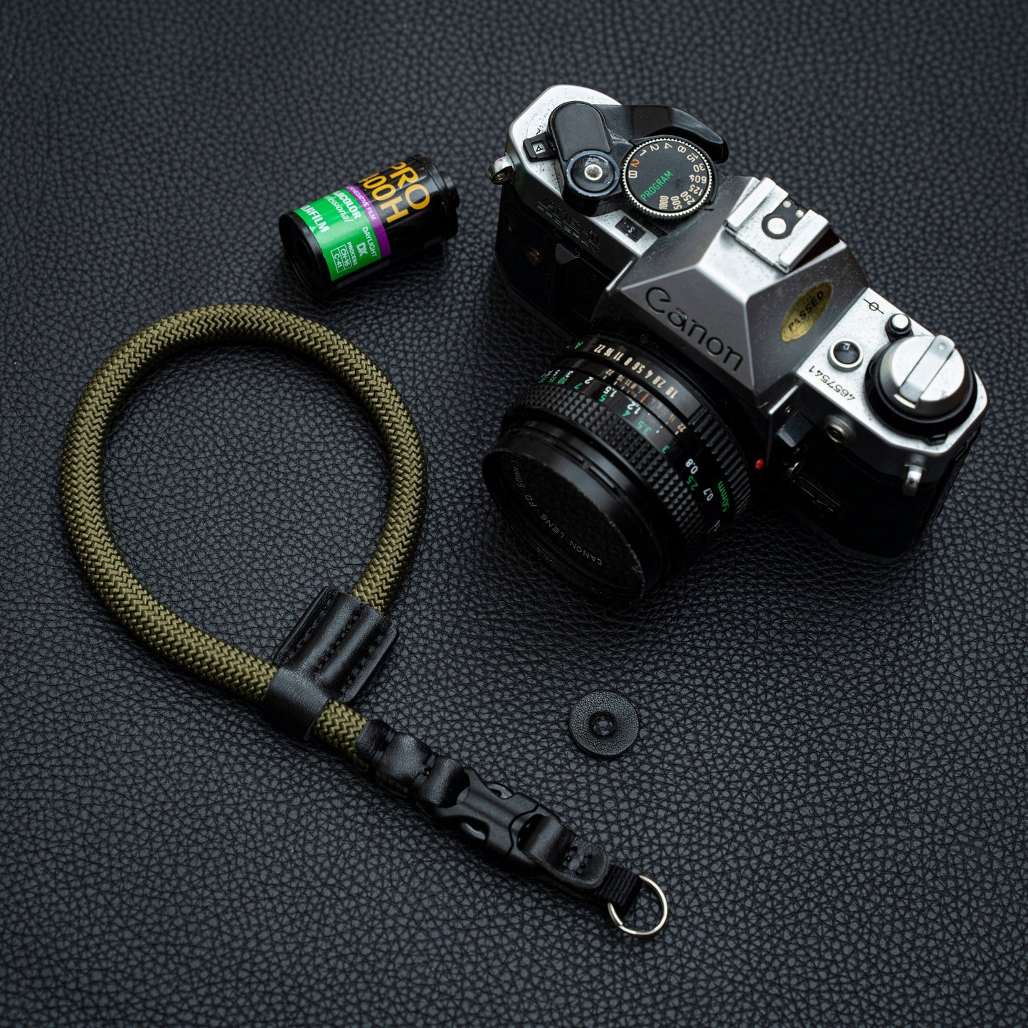 ハンドメイド クイックリリース レザー 9mm アーミーグリーン ロープ カメラ リストストラップ FCWS
