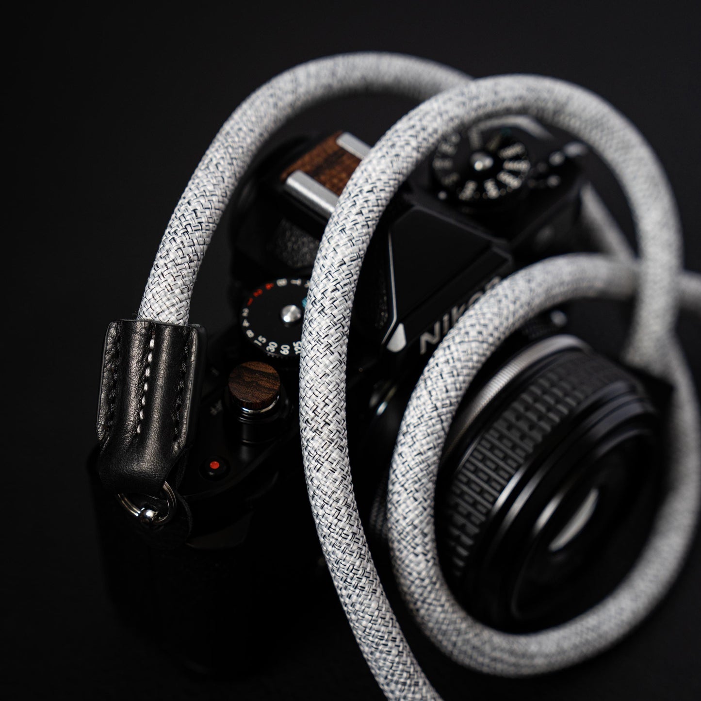 ロープ カメラストラップ ハンドメイド フラワー ホワイト ブラック 10mm CSC-FWH
