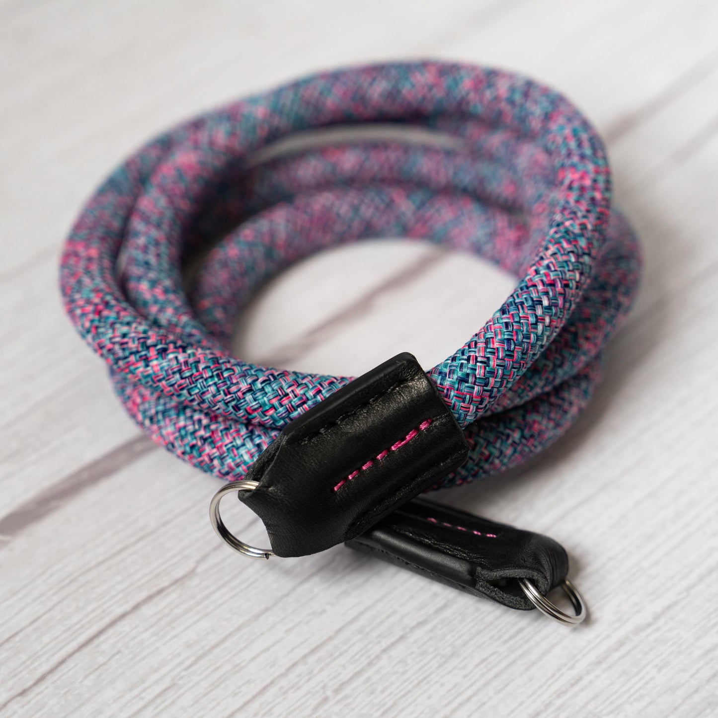 ロープ カメラストラップ ハンドメイド フラワー ブルー レッド 10mm CSC-FBLR