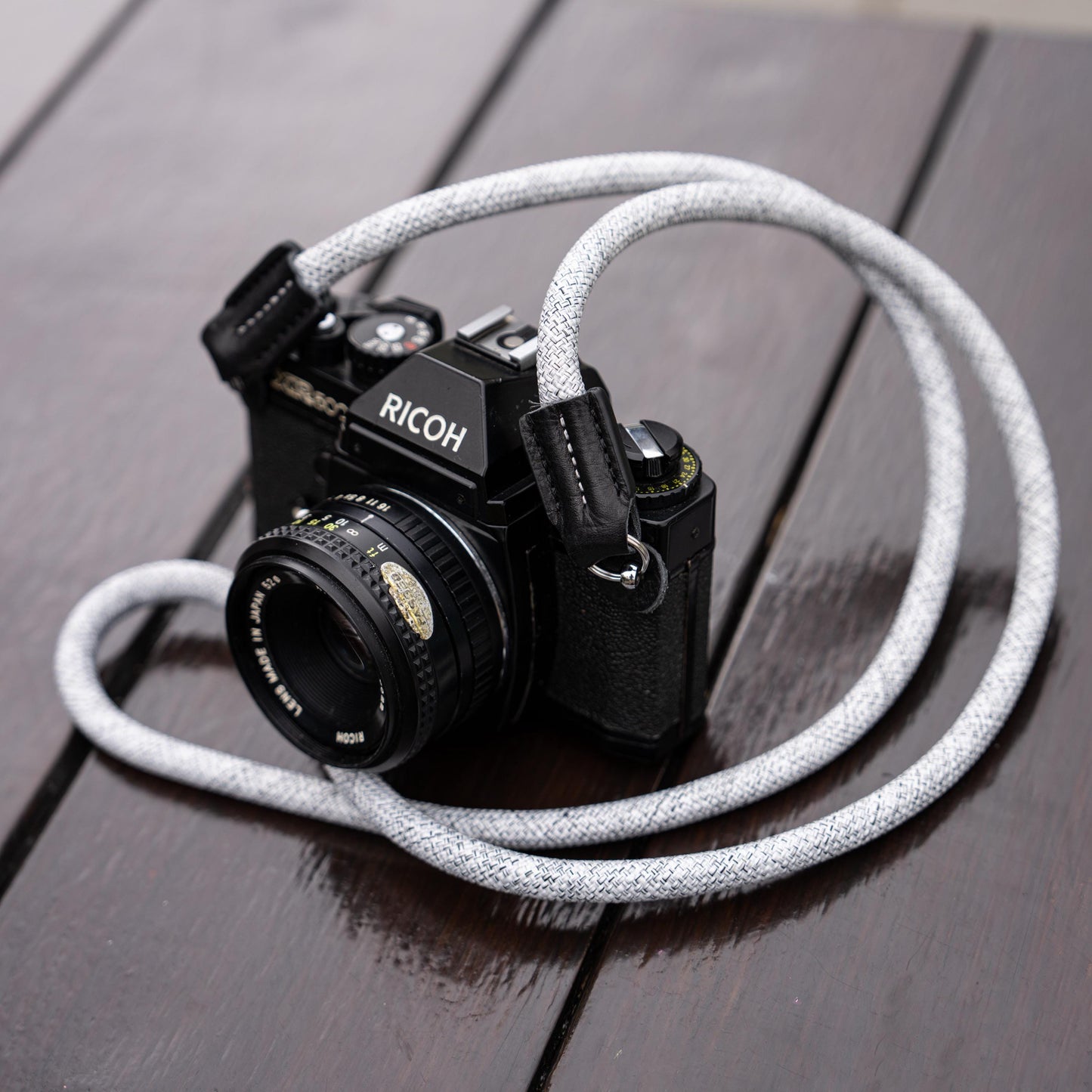 ロープ カメラストラップ ハンドメイド フラワー ホワイト ブラック 10mm CSC-FWH
