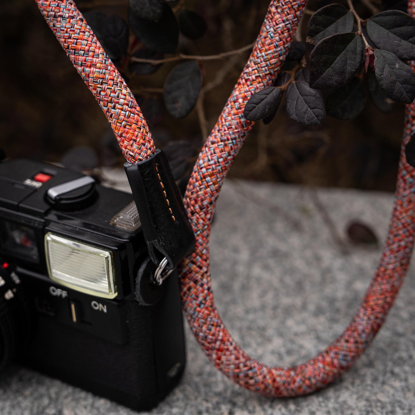 ロープ カメラストラップ ハンドメイド フラワー オレンジ レッド 10mm CSC-FORR